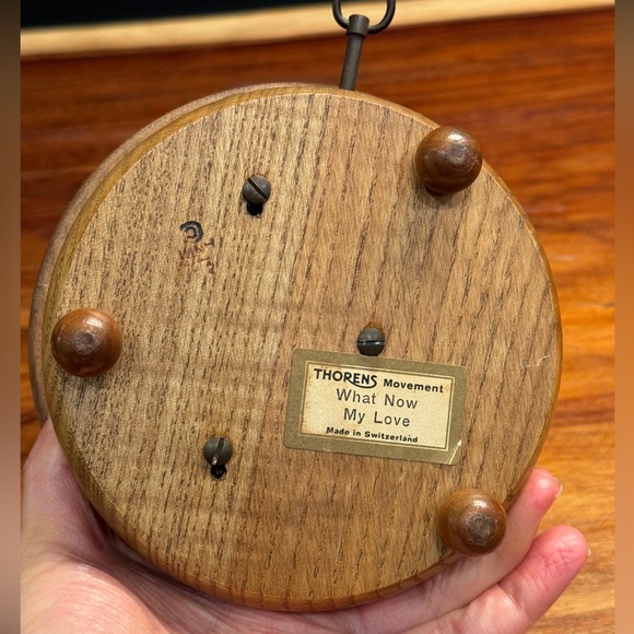 Thorens Wooden Music Box Boy and girl - Picture 5 of 11